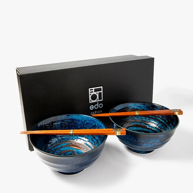 Coffret de bols japonais avec baguettes