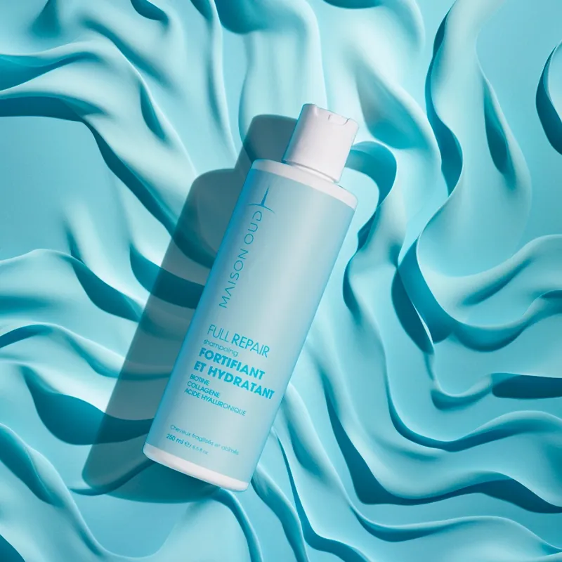 Soin sur drapé turquoise
